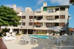 APTO 3 DORMITÓRIOS EM EDIFÍCIO FRENTE AO MAR COM PISCINA