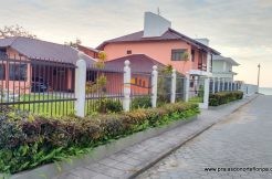 MAGNÍFICA CASA C/ 5 DORMITÓRIOS A 30 METROS DO MAR NA CACHOEIRA