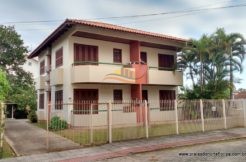 RESIDENCIAL COM 4 APTOS NA CACHOEIRA, ÁREA NOBRE, QUADRA DO MAR